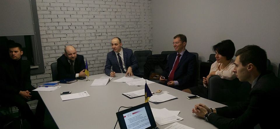 The first in this year meeting of the Committee of the Association of lawyers of Ukraine under international law